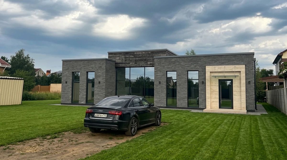 Дизайн фасада в стиле Современный — фото фасада от нейросети AI Facade