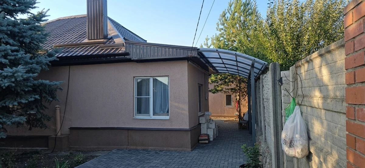 Дизайн участка в стиле no_style — фото от нейросети AI Facade