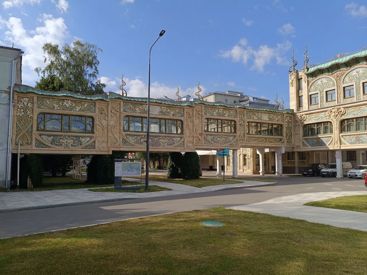 Дизайн фасада в стиле Модерн (ар-нуво) — Фасад от нейросети AI Facade