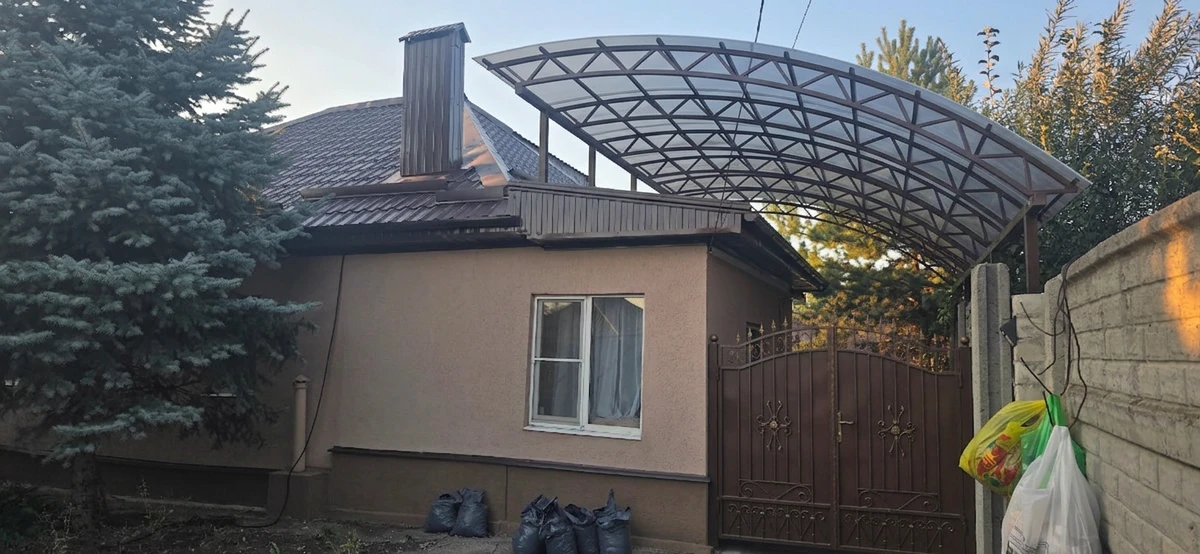 Дизайн участка в стиле no_style — фото от нейросети AI Facade